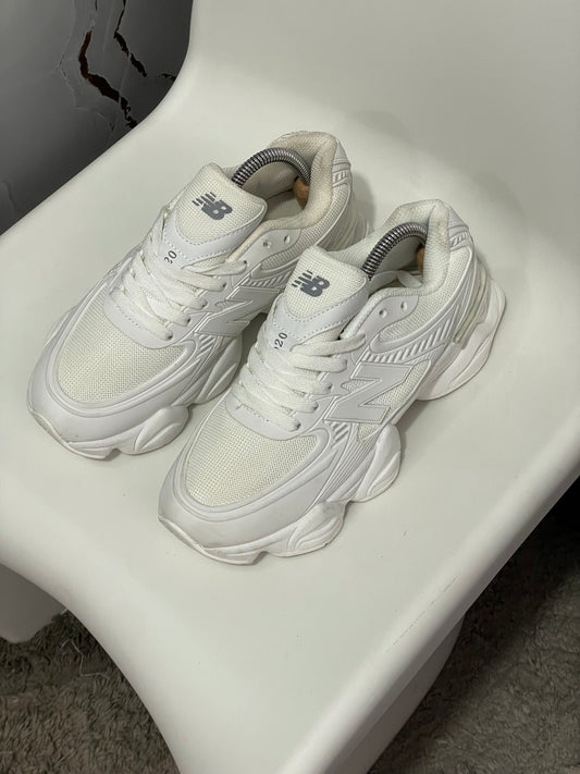 New Balance 9060 EUR 39