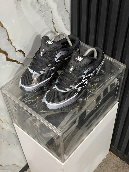 New Balance 2000