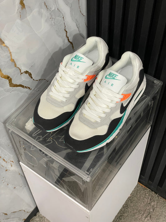 Nike Air Max Correlate