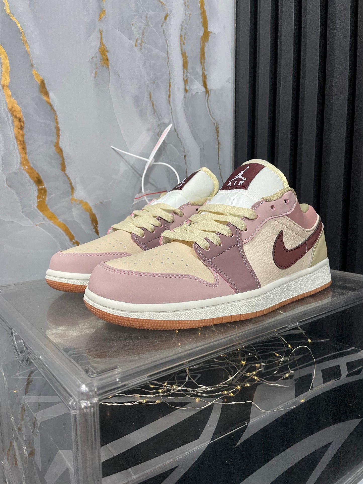Jordan 1 Low