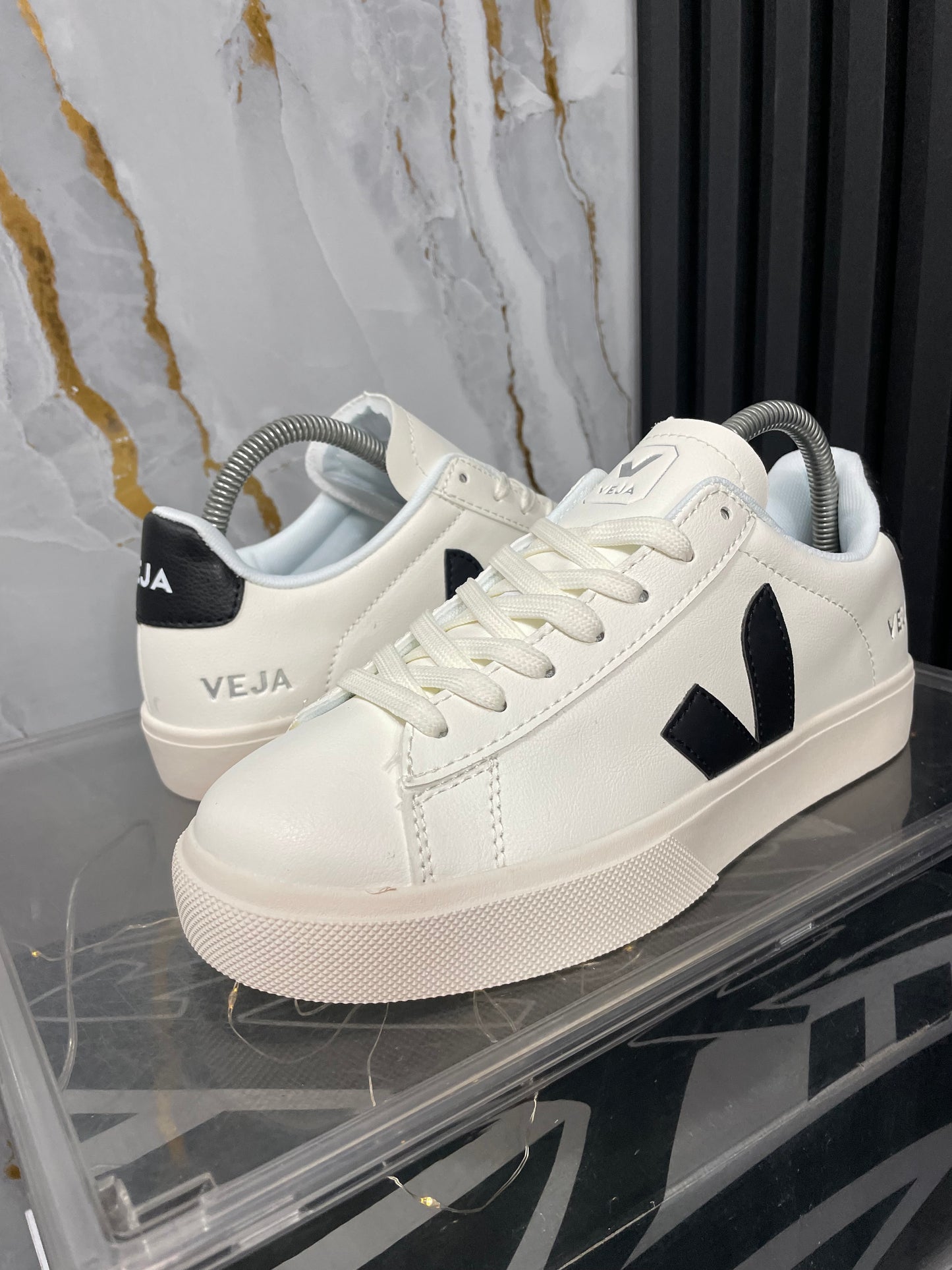 Veja EUR 42