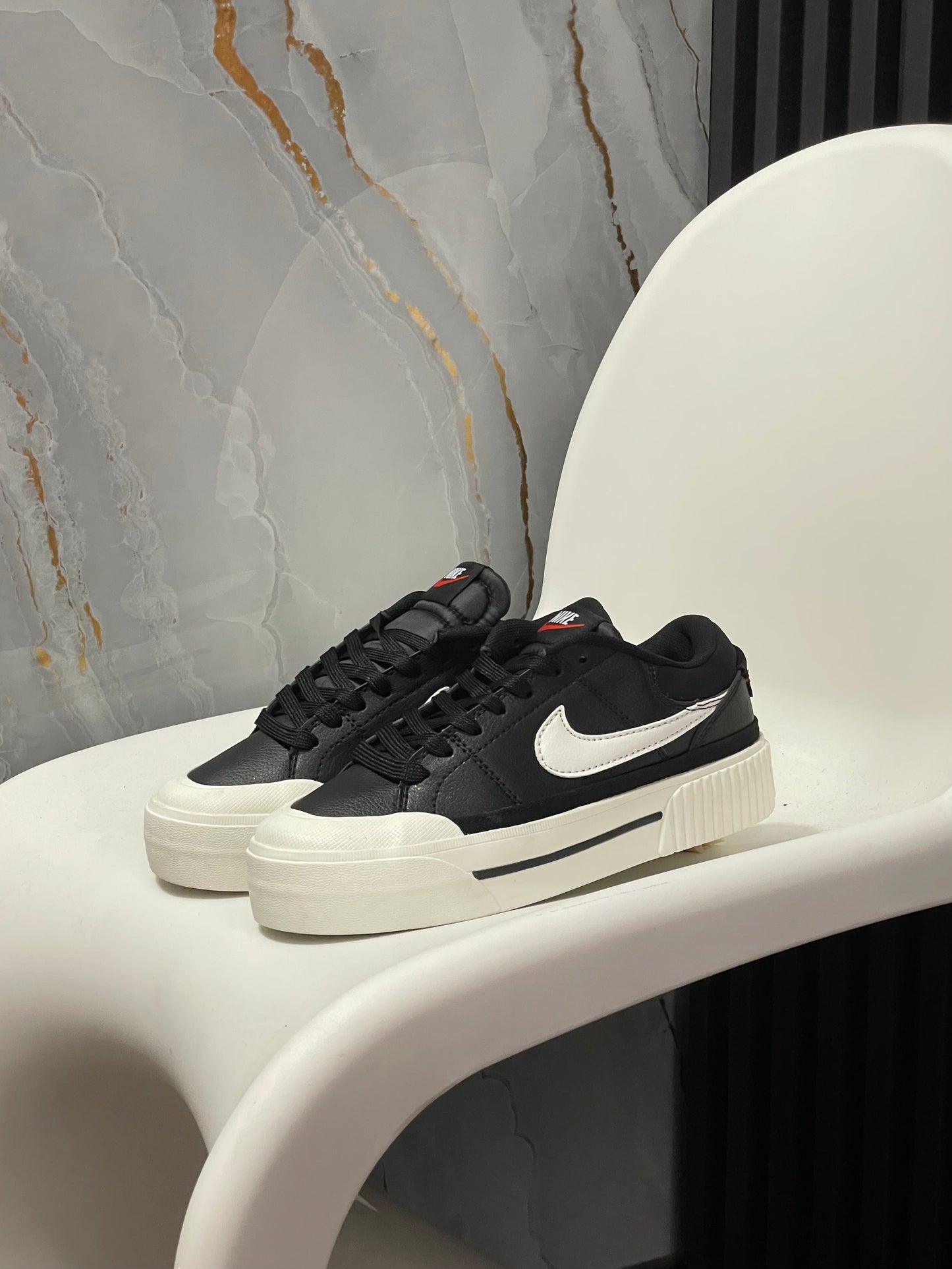 Nike Court Legacy