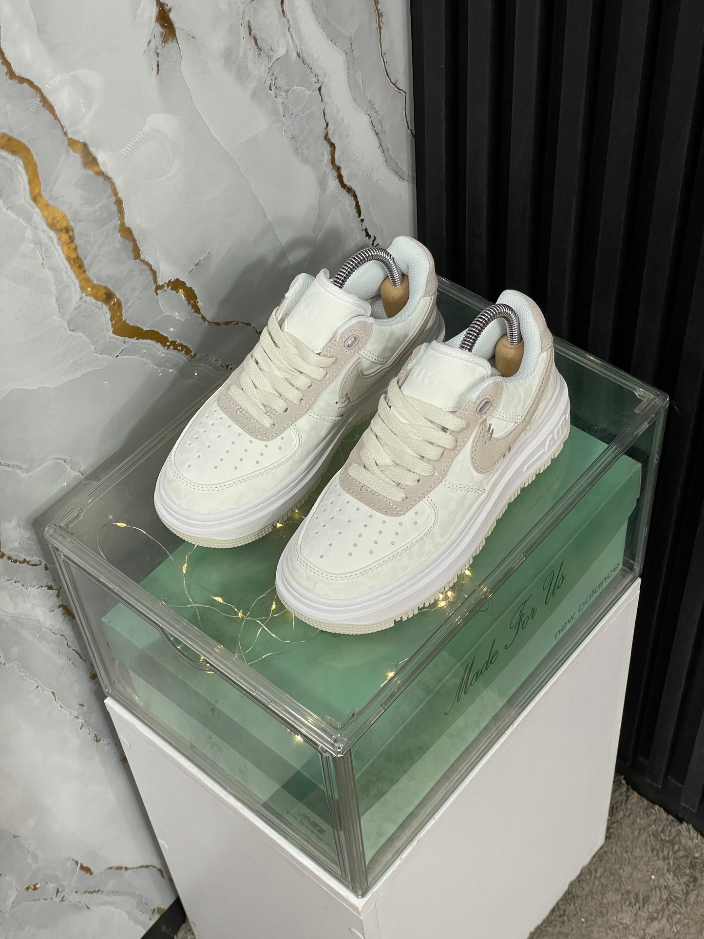 Nike AF1 Luxe