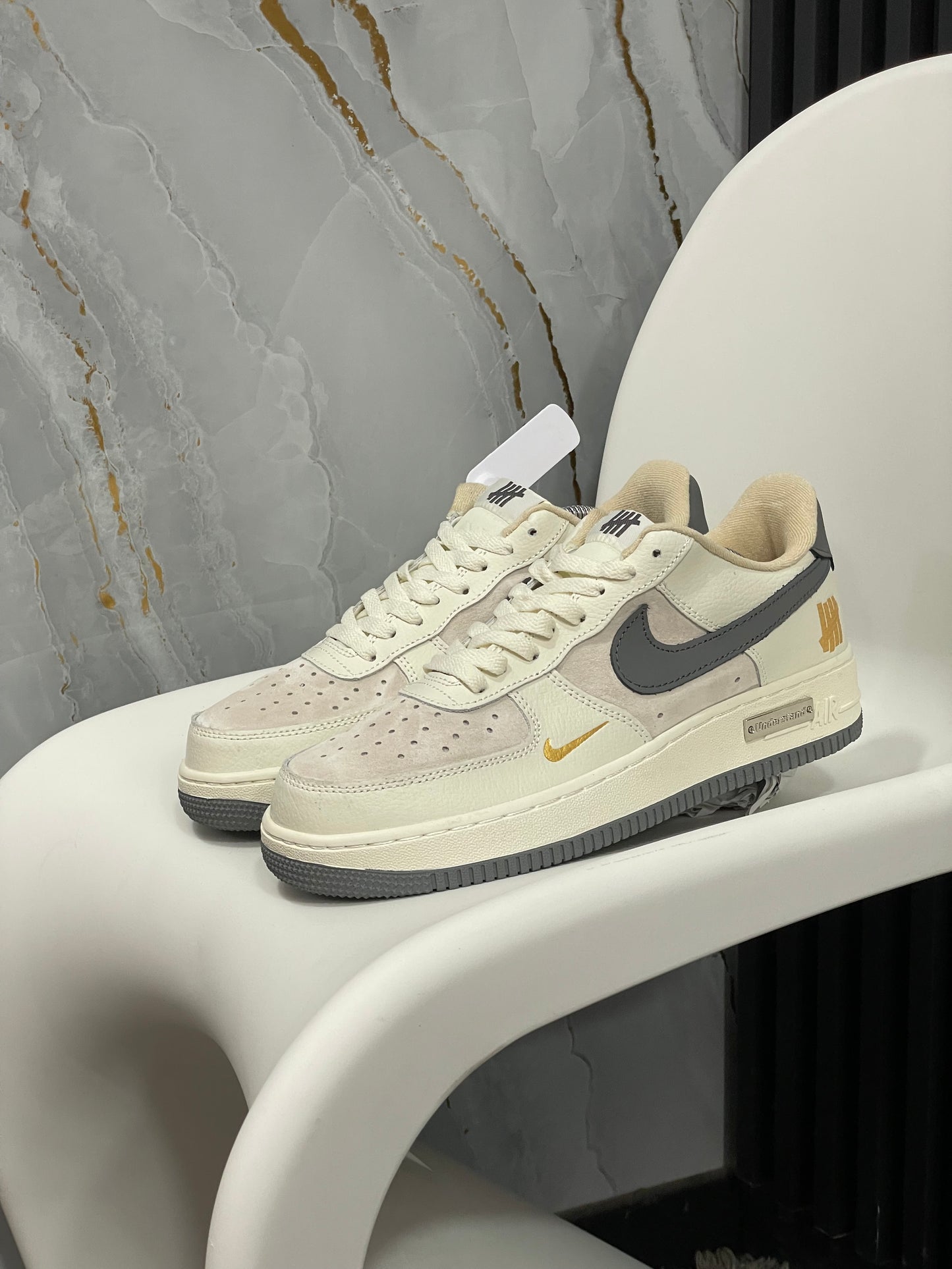 Nike AF1 UNDEFEATED