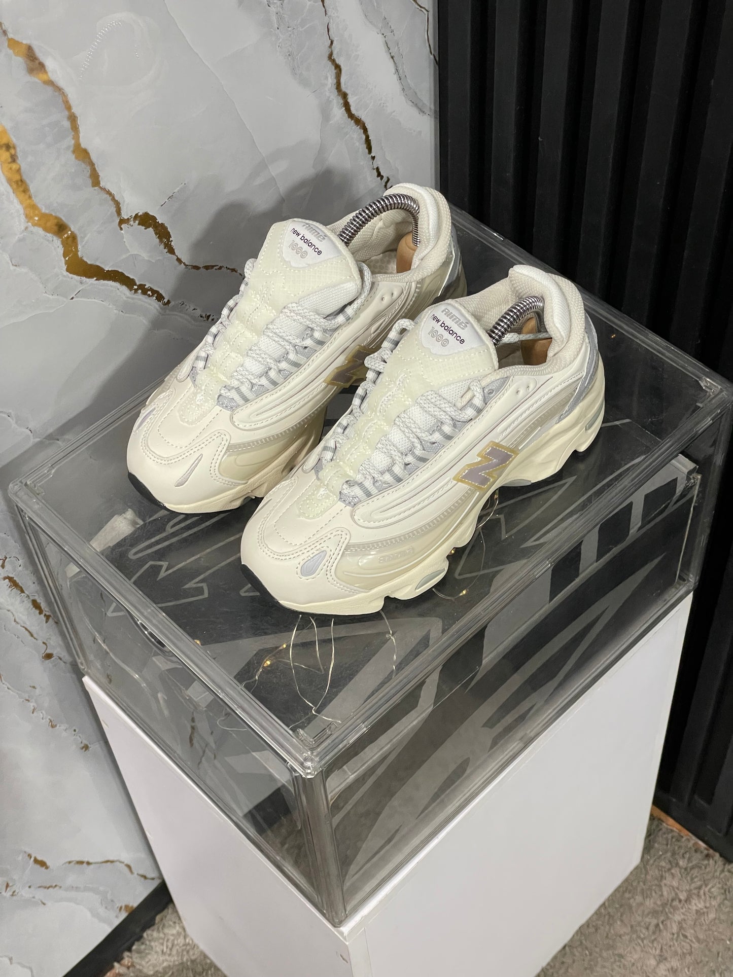New Balance 1000