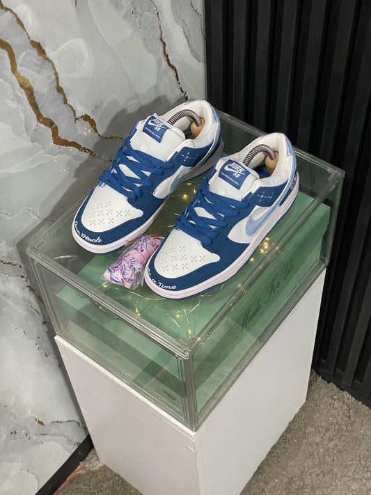 Nike Dunk Born