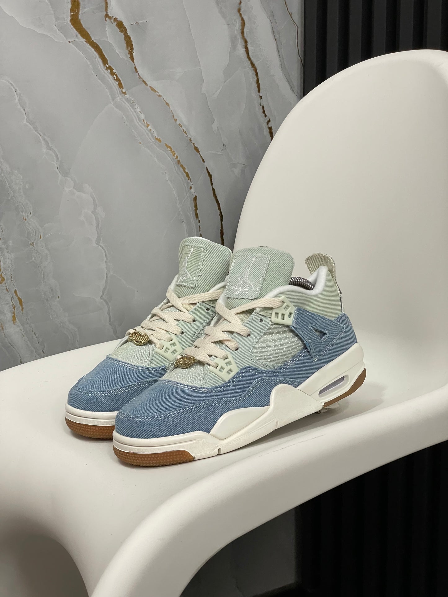 Jordan Retro 4 Denim