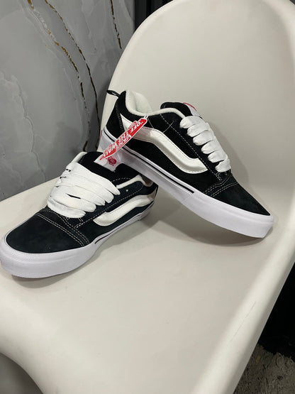 Vans KNU
