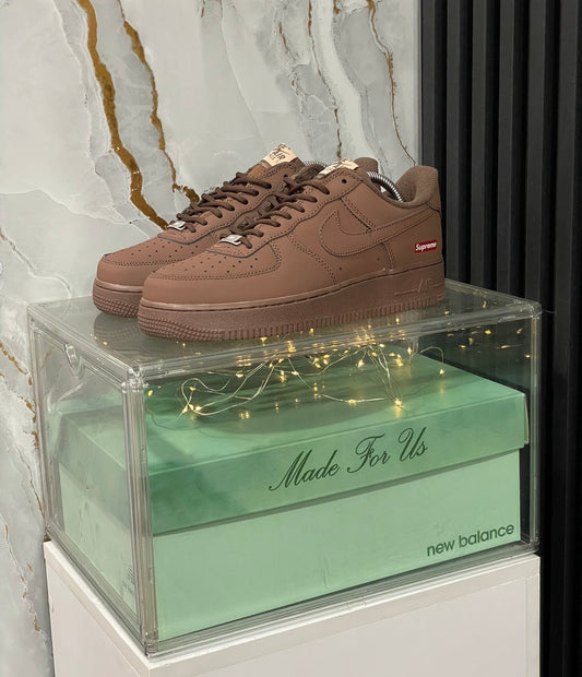 Nike AF1 SUPREME EUR 43