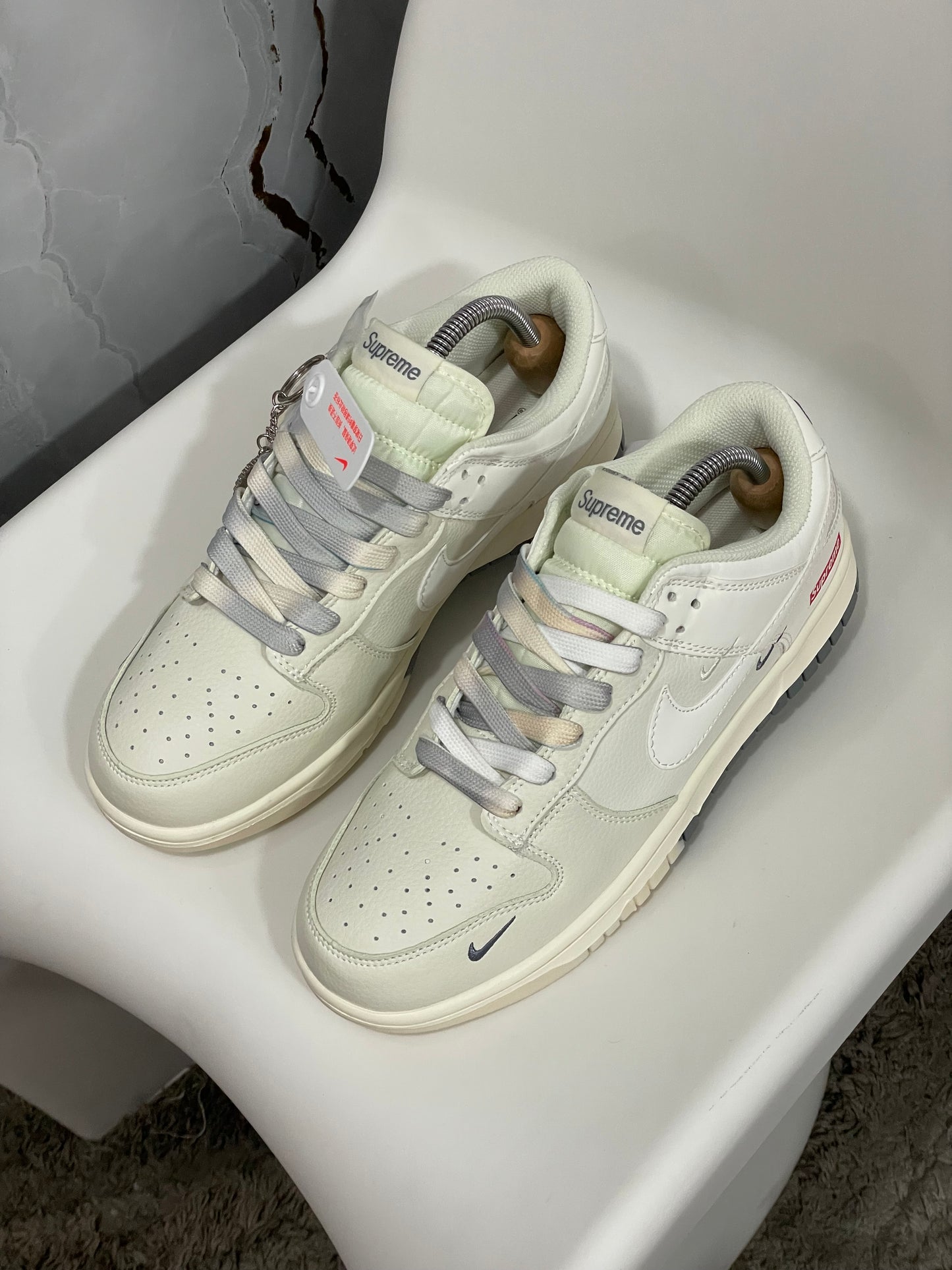 Nike Dunk SUPREME
