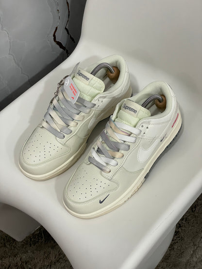 Nike Dunk SUPREME