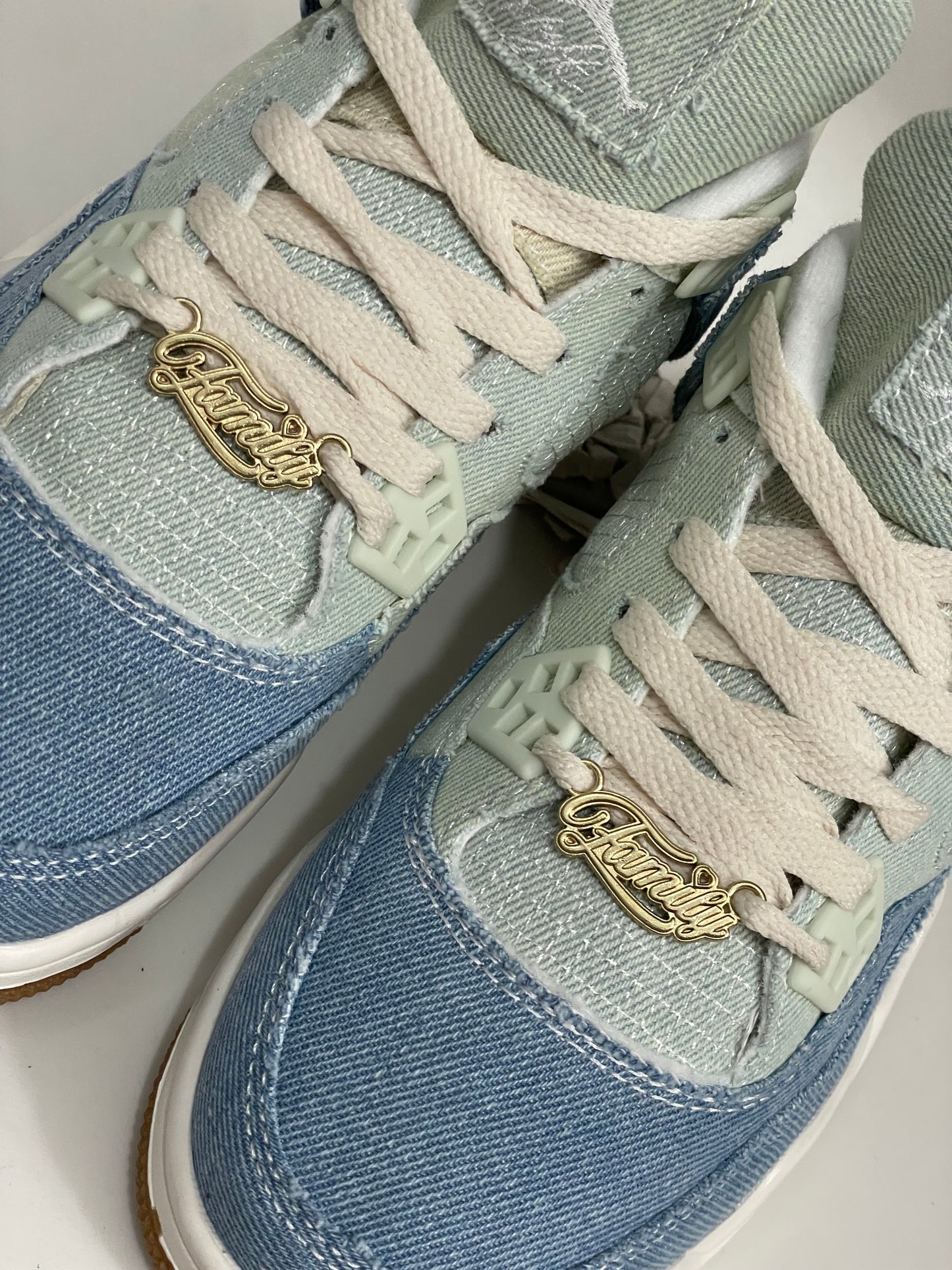Jordan Retro 4 Denim