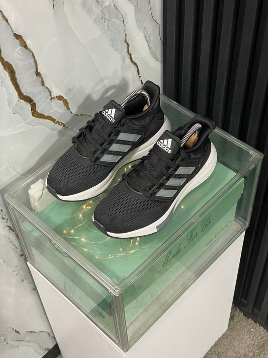 Adidas EQ21